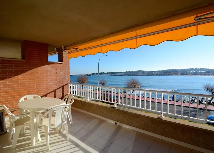 Terrassa Del Mar 1-1-a * L' Escala